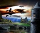 Halloween gecesi cadı onu sihirli süpürge üzerinde uçan kale Enchanted